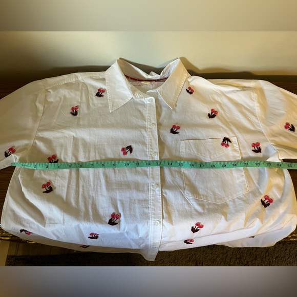 Button down shirt w/ embroidered cherries - L - Picture 6 of 10